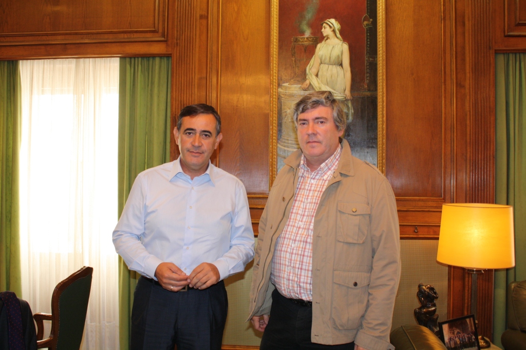 EL AYUNTAMIENTO DE NAVALENO SOLICITA A LA DIPUTACIÓN DE SORIA COLABORACIÓN PARA REALIZAR LAS OBRAS DE ADECUACIÓN DEL EDIFICIO DE LA RESIDENCIA DE LA TERCERA EDAD PARA SU NUEVA ACTIVIDAD